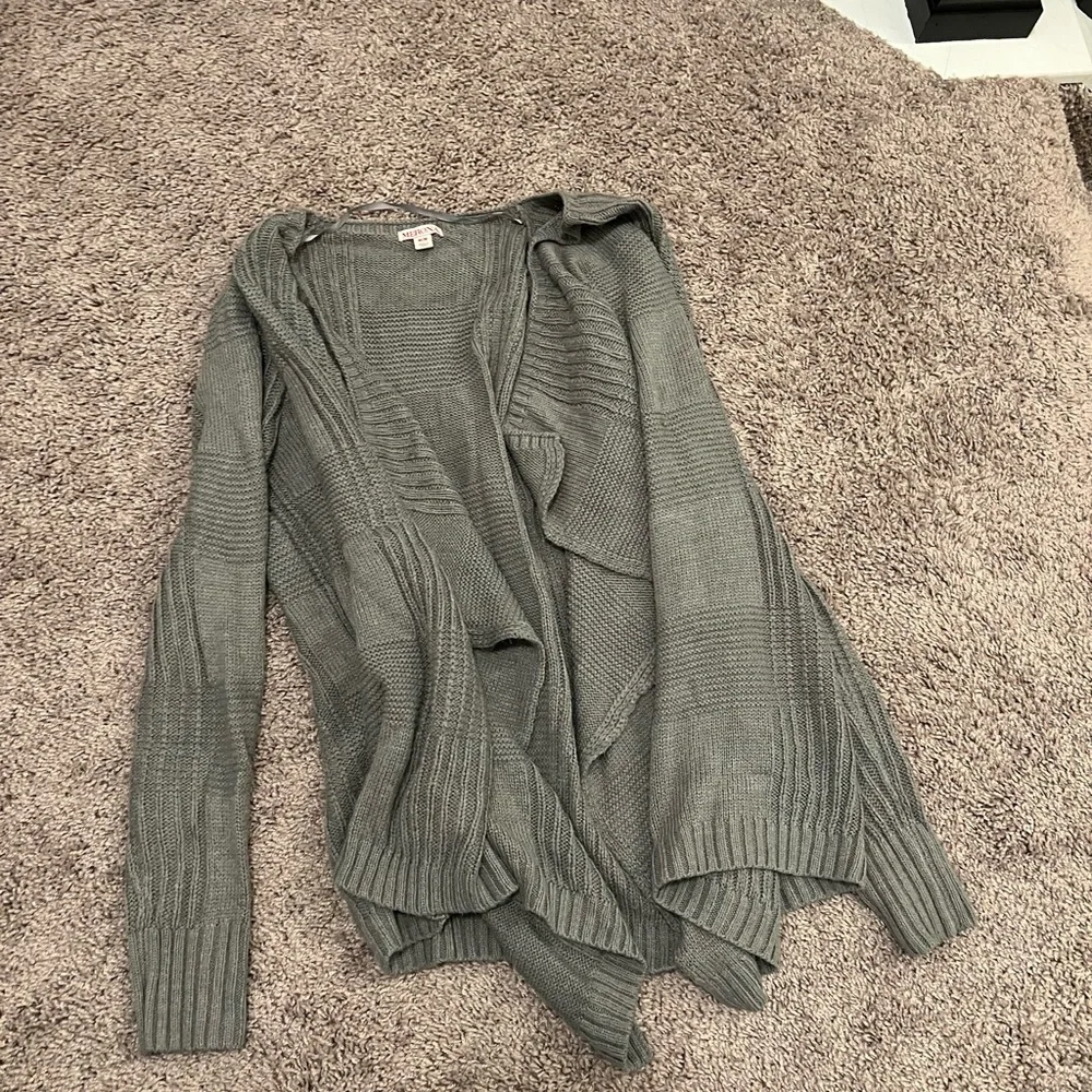 NWOT waterfall wrap Grey soft cardigan merona brand - Picture 3 of 3